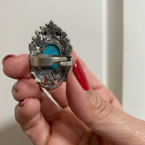 Turquoise Fashion Ring - Picture 7 of 9